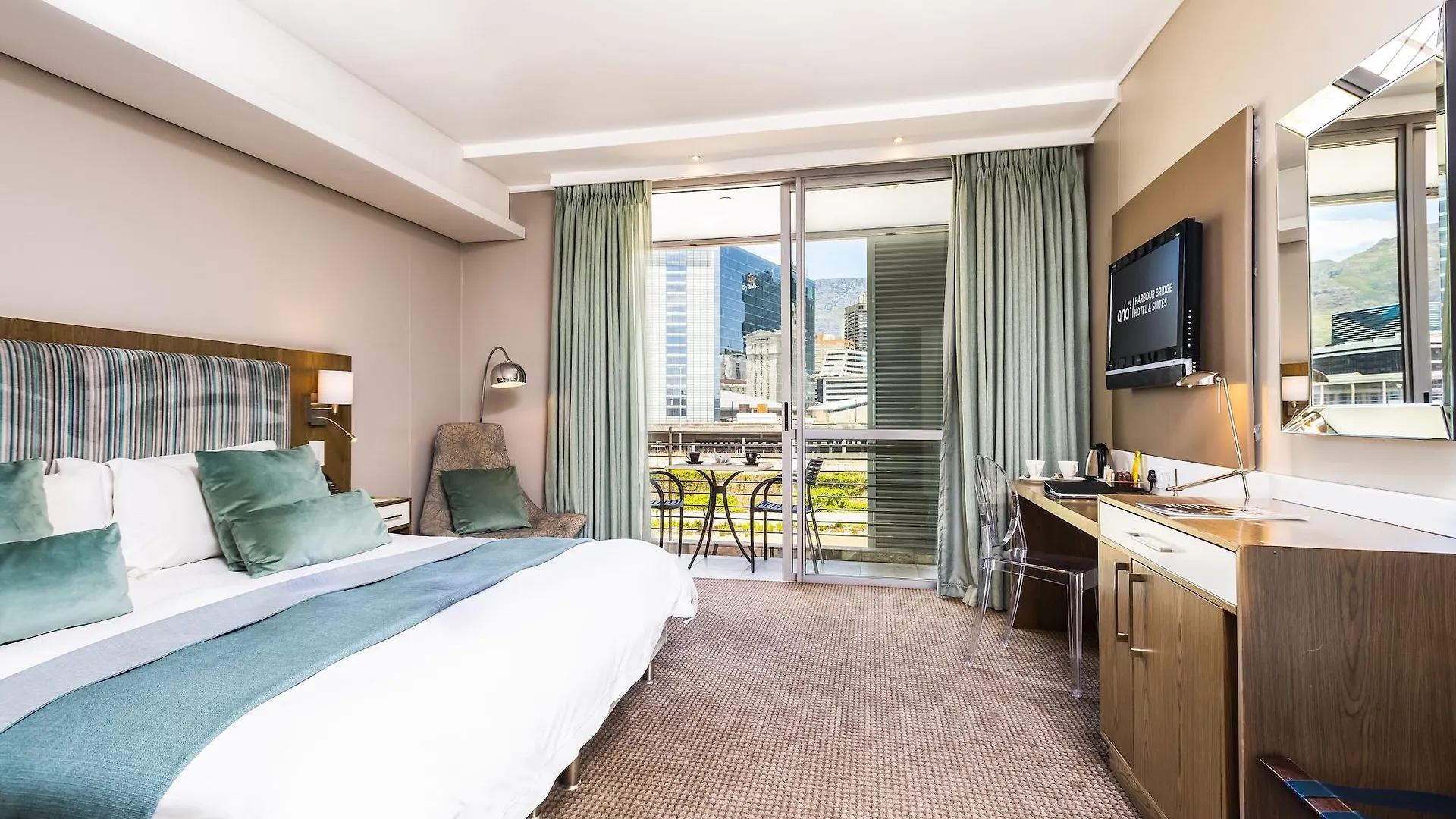 aha Harbour Bridge Hotel&Suites Ciudad del Cabo