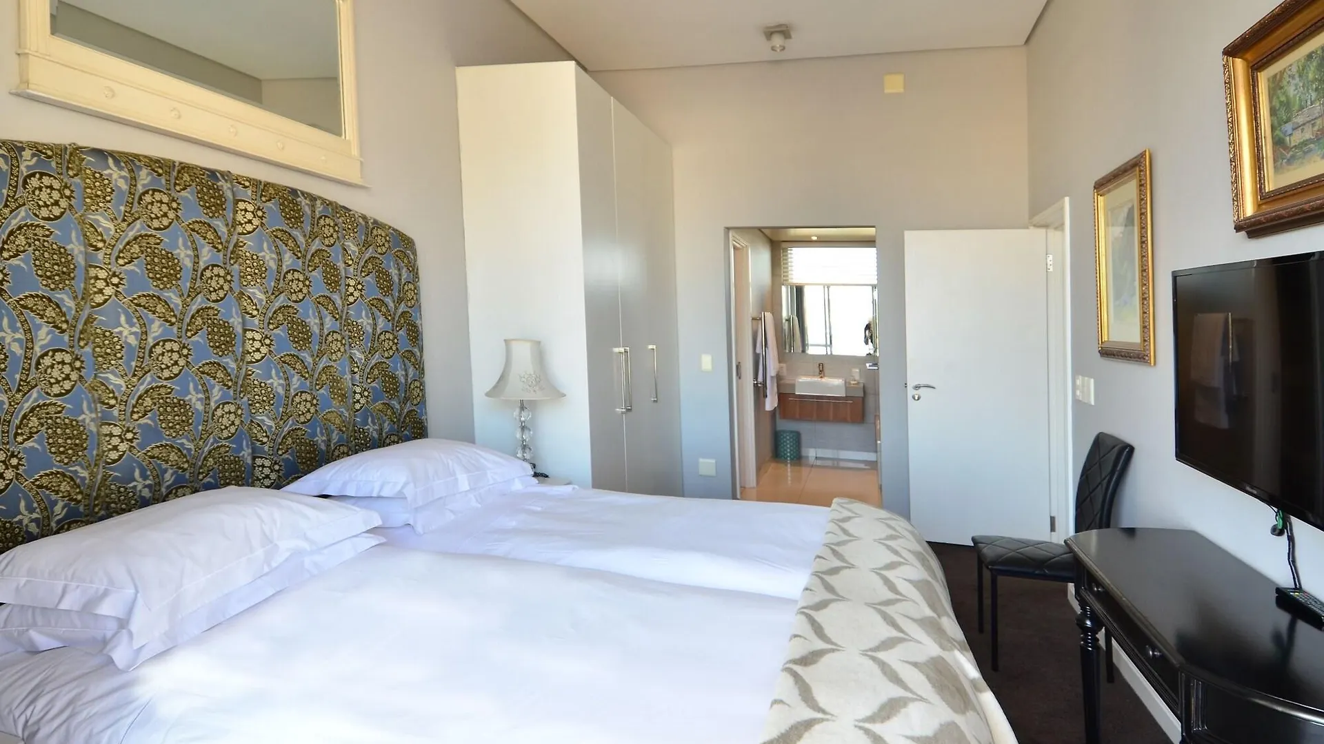**** Aparthotel Aha Harbour Bridge Hotel & Suites Cape Town South Africa